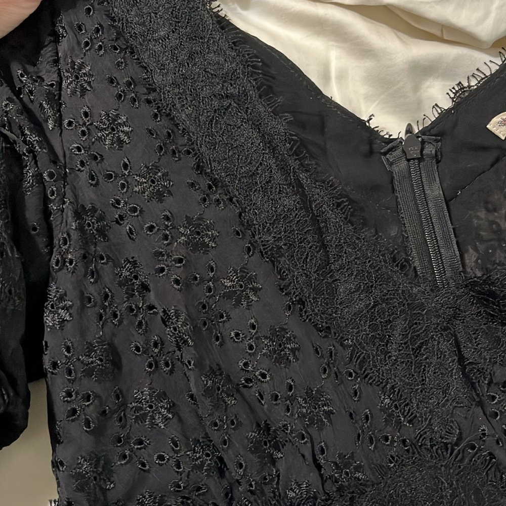 Black Lace Gothic Nanette Lepore Blouse sz 2 - Picture 4 of 9